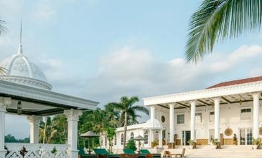 Dijual villa super mewah di Tabanan, dekat dengan pantai