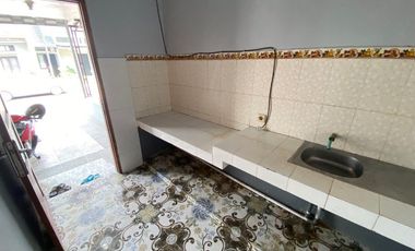 Rumah cantik di perumahan pondok permai kertonatan