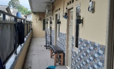 Rumah petakan lapangan koni Pancoran Mas Depok 1jt/bln