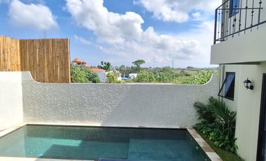 Brand New Villa in cemagi for rent