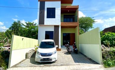 dijual rumah di sleman dekat kampus UNU dan UNISA dalam ringroad