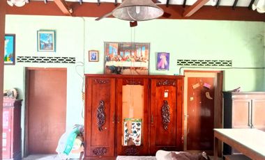 Rumah Klasik  plus kamar Kos tengah Kota, Serengan  Solo