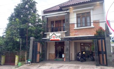 Rumah Strategis Pinggir Jalan Raya Bisa Untuk Usaha dan Kantor