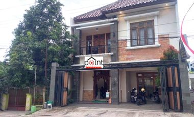 Rumah Strategis Pinggir Jalan Raya Bisa Untuk Usaha dan Kantor