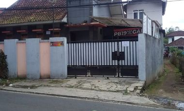 RUMAH ASRI KOLONEL MASTURI LEMBANG