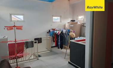 RUMAH MINIMALIS LA DIVA MENGANTI FULL FURNISHED 2 LANTAI