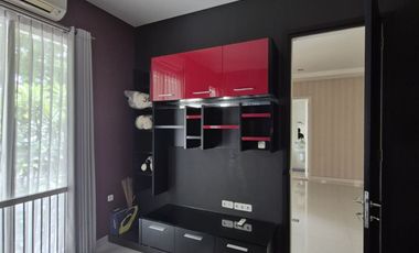 ROYAL RESIDENCE HOUSE FOR RENT IN WIYUNG, WEST SURABAYA, NEAR PAKUWON CITRALAND AND GRAHA FAMILY WITH SWIMMING POOL