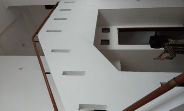 Rumah mewah nan asri di Kemang  Pratama  Bekasi