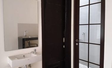 Disewakan Rumah Green Village, Cipondoh, Tangerang Banten