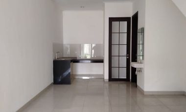 Disewakan Rumah Green Village, Cipondoh, Tangerang Banten