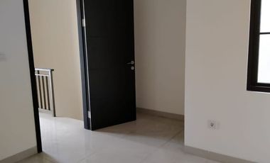 Disewakan Rumah Green Village, Cipondoh, Tangerang Banten