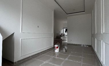 LINGKUNGAN NYAMAN COZY RUMAH 2 LANTAI 2 CARPOT! AKSES MUDAH