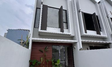 SUPER COZY RUMAH MEWAH SIAP HUNI 2 CARPOT! BEBAS BANJIR