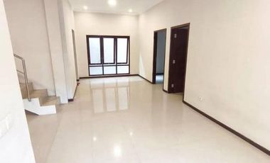 Rumah 2 Lantai Minimalis, Buana Raya Denpasar Barat