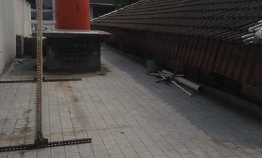 Disewakan rumah rapi di tosiga, kebon jeruk Jakbar