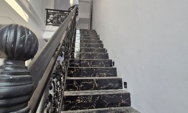 Rumah Mewah Sultan Siap Huni! Bebas banjir Akses Premium