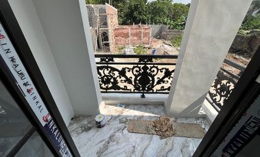 Rumah Mewah Sultan Siap Huni! Bebas banjir Akses Premium