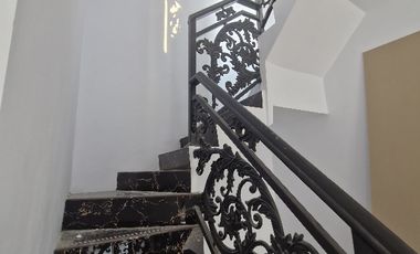 Rumah Mewah Sultan Siap Huni! Bebas banjir Akses Premium