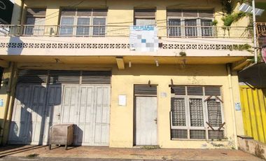 RUMAH VINTAGE DI POROS SUNGGUMINASA