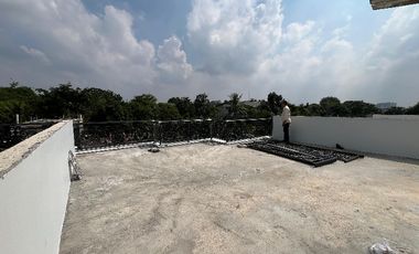 Rumah Mewah 2 Lantai! Akses Premium Dkt LRT &Tol
