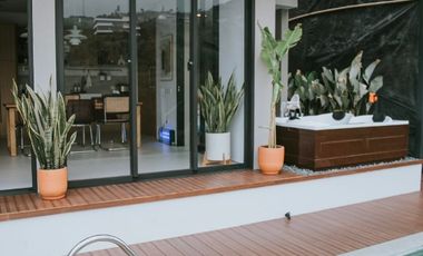Jual Villa plus KOLAM RENANG dan Jacuzzi di DAGO Village Bandung sangat CANTIK