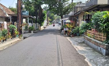 Dijual Rumah  Hitung Tanah di Jalan Kautamaan Istri