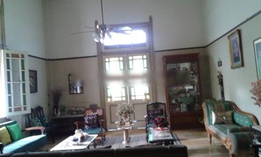 Rumah Mewah Desain Kolonial Hitung Tanah Berdiri Sedjak 1921 Full Jati