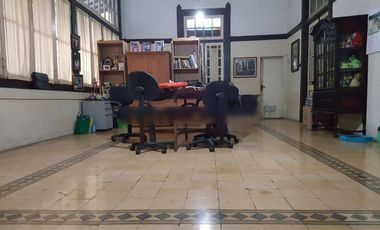 Rumah Mewah Desain Kolonial Hitung Tanah Berdiri Sedjak 1921 Full Jati