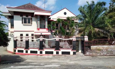 Jual bangunan kantor di jl Ringroad selatan sewon bantul yogyakarta