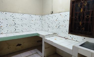 DISEWAKAN RUMAH DEKAT MASJID SIAP HUNI DI BUKIT GOLF Cibubur