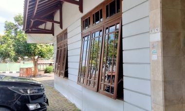 Rumah Kantor KOTABARU Yogyakarta parkir luas Lt 471 m² SHM-IMB