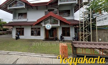 Rumah Kantor KOTABARU Yogyakarta parkir luas Lt 471 m² SHM-IMB