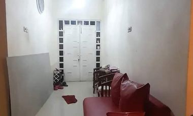 DIJUAL RUMAH MEWAH 2 LANTAI PERUMAHAN DI MERTOYUDAN DEKAT ARTOS