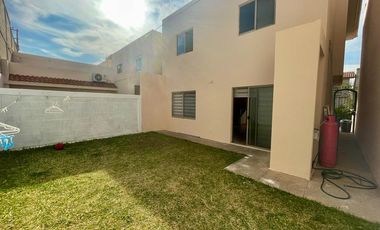 Casa En Renta En Villa California, Tlajomulco.