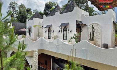 Dijual Villa dan Resto Premium Full Furniture di Jl. Licin Banyuwangi