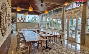 Dijual Villa dan Resto Premium Full Furniture di Jl. Licin Banyuwangi