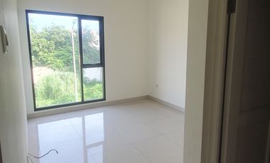 Rumah Jl Raya Ciracas 5 menit LRT bisa KPR paling murah