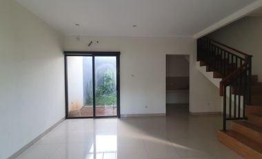 Rumah Jl Raya Ciracas 5 menit LRT bisa KPR paling murah
