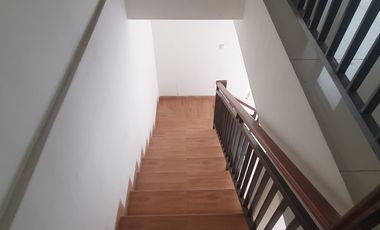 Rumah Jl Raya Ciracas 5 menit LRT bisa KPR paling murah