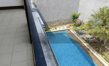 For Rent, luxurious house, strategic, Jl. Dharmawangsa, Kebayoran Baru