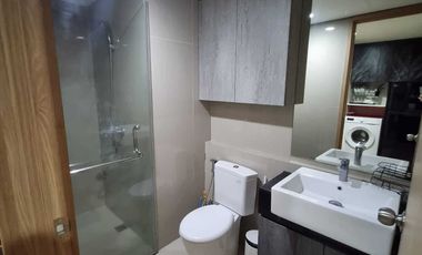 DISEWAKAN APARTEMEN EMBARCADERO BINTARO 1 BEDROOM FULL FURNISH