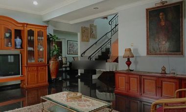 Dijual Rumah Cipete Selatan, terawat, dekat jalan besar