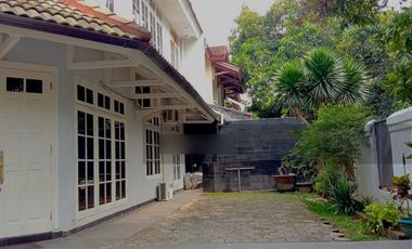 Dijual Rumah Cipete Selatan, terawat, dekat jalan besar