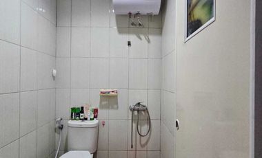 Dijual Rumah Semi Furnished, dekat Graha Raya Bintaro tidak banjir