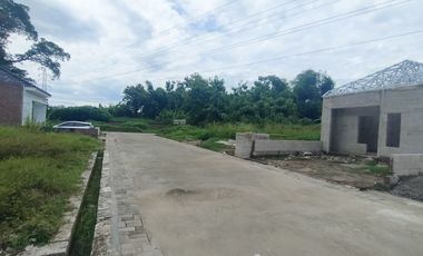 RUMAH DEKAT PINTU TOL MADIUN HANYA 260JUTAAN