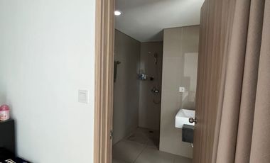 DISEWAKAN APARTEMEN EMBARCADERO BINTARO 2 BEDROOM FULL FURNISH
