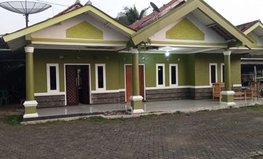 Rumah Permanen Lt. 315 m, Siap Huni, Dekat Pintu Tol, Darangdan, Pwk.