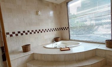 Hotel Lama Tidak Beroperasi Lokasi Bagus Di Mampang Prapatan