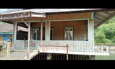 Villa Kolam Ikan + Mata Air Lt. 278, Bojong, Purwakarta.
