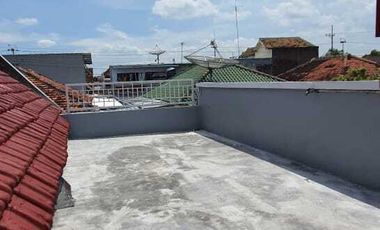 DIJUAL CEPAT TANAH DAN BANGUNAN DI TENGAH KOTA MADIUN